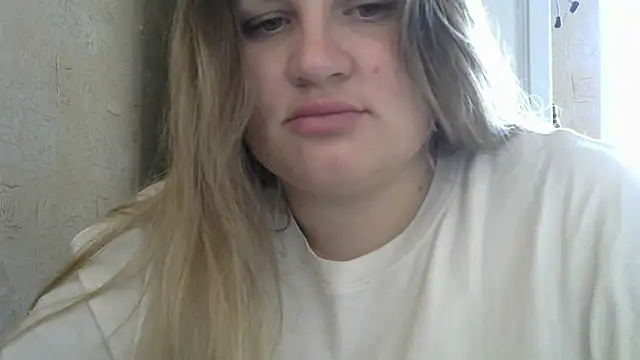 Snapshot of Honeydew-Waves chatting on November 14, 2025, 6:23 am Honeydew-Waves online show from November 14, 2025, 6:23 am