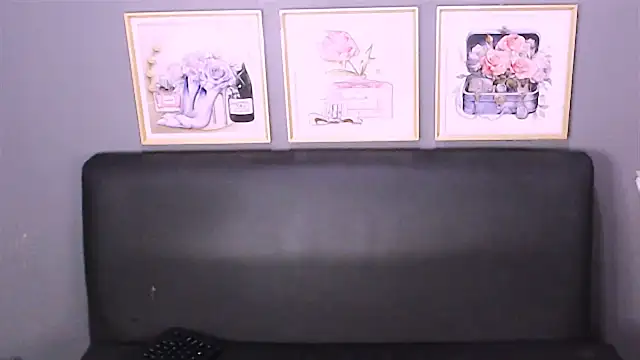 Littleindianmilf online show from January 9, 2025, 2:51 pm