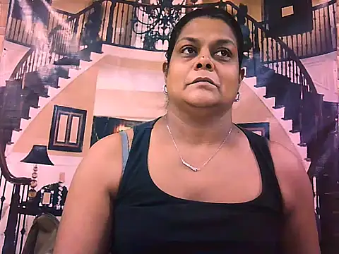 indianCherryPie online show from January 13, 2026, 5:35 am