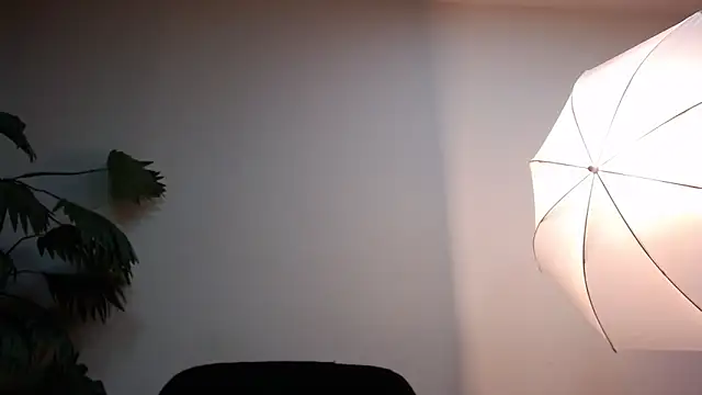 brendamaz online show from March 12, 2025, 12:36 pm