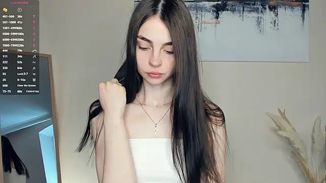MaryJacksoon online show from June 29, 2026, 7:47 am