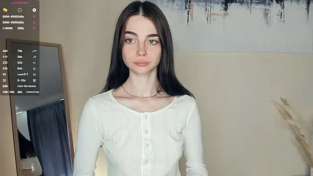 MaryJacksoon online show from June 30, 2026, 7:53 am