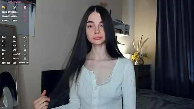 MaryJacksoon online show from July 31, 2026, 7:52 am