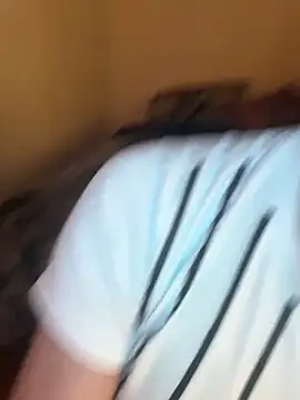 Snapshot of giuliana_andrade chatting on December 6, 2024, 5:00 pm giuliana andrade online show from December 6, 2024, 5:00 pm