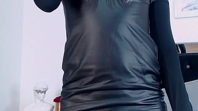 Snapshot of ZikaruRichie chatting on January 9, 2025, 10:20 am ZikaruRichie online show from January 9, 2025, 10:20 am