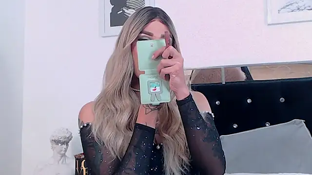 Snapshot of ZikaruRichie chatting on March 10, 2025, 1:56 am ZikaruRichie online show from March 10, 2025, 1:56 am