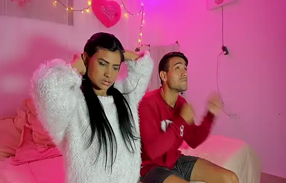 Snapshot of catalina_and_roger chatting on February 15, 2025, 4:03 am catalina and roger online show from February 15, 2025, 4:03 am