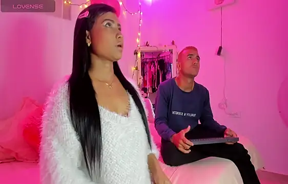 Snapshot of catalina_and_roger chatting on February 19, 2025, 8:20 pm catalina and roger online show from February 19, 2025, 8:20 pm