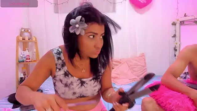 Snapshot of catalina_and_roger chatting on March 12, 2025, 7:02 am catalina and roger online show from March 12, 2025, 7:02 am