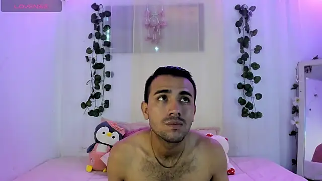 Snapshot of catalina_and_roger chatting on September 23, 2025, 11:57 am catalina and roger online show from September 23, 2025, 11:57 am