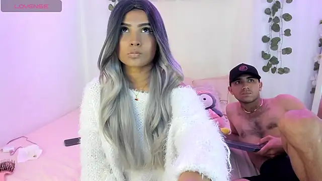 Snapshot of catalina_and_roger chatting on October 19, 2025, 8:20 pm catalina and roger online show from October 19, 2025, 8:20 pm