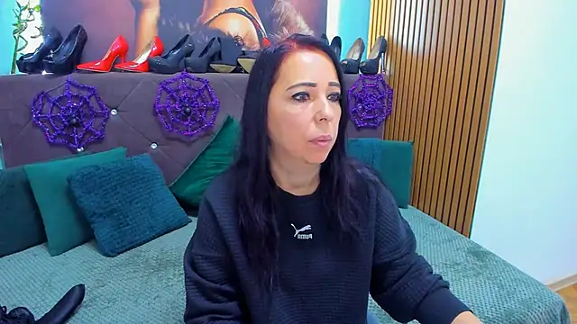 LauraSin online show from October 25, 2025, 3:36 am