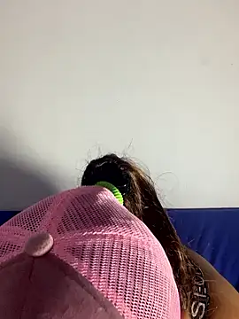 Snapshot of Jeroliee_viyana chatting on November 23, 2025, 3:28 am Jeroliee viyana online show from November 23, 2025, 3:28 am