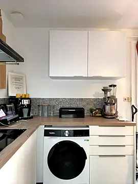 lola tentatiion online show from October 6, 2025, 7:17 am