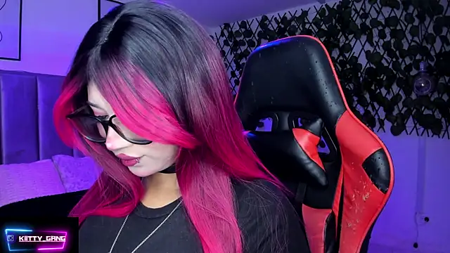 Kitty Gang online show from February 14, 2026, 1:24 am