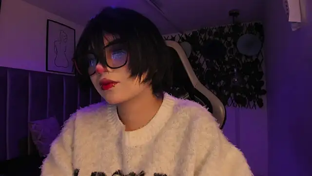 Snapshot of Kitty_Gang chatting on June 4, 2026, 1:55 am Kitty Gang online show from June 4, 2026, 1:55 am