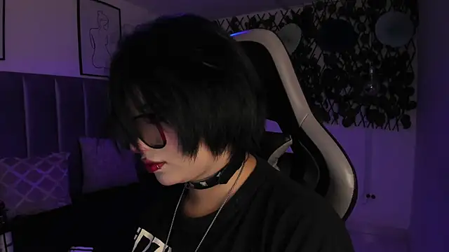 Snapshot of Kitty_Gang chatting on June 5, 2026, 1:45 am Kitty Gang online show from June 5, 2026, 1:45 am
