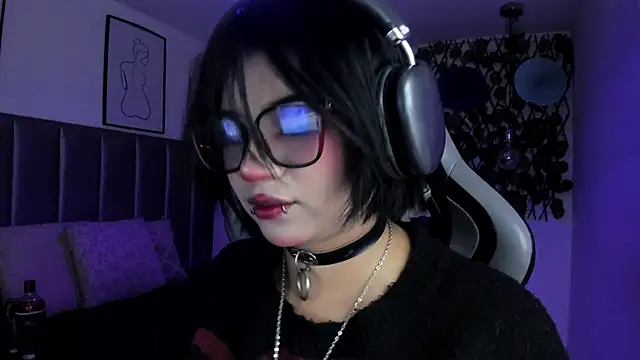 Snapshot of Kitty_Gang chatting on July 2, 2026, 1:05 am Kitty Gang online show from July 2, 2026, 1:05 am