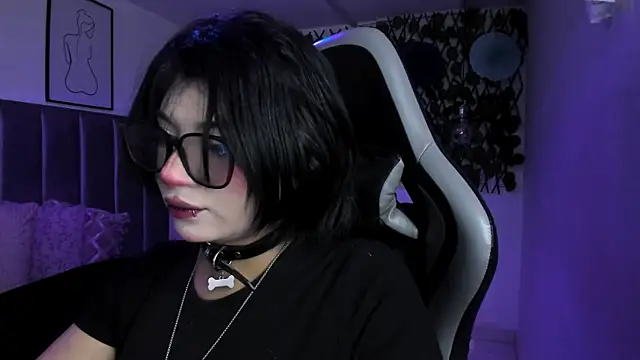 Snapshot of Kitty_Gang chatting on July 22, 2026, 12:57 am Kitty Gang online show from July 22, 2026, 12:57 am