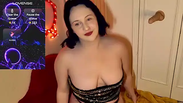 cherrysaturn online show from July 14, 2026, 1:50 pm