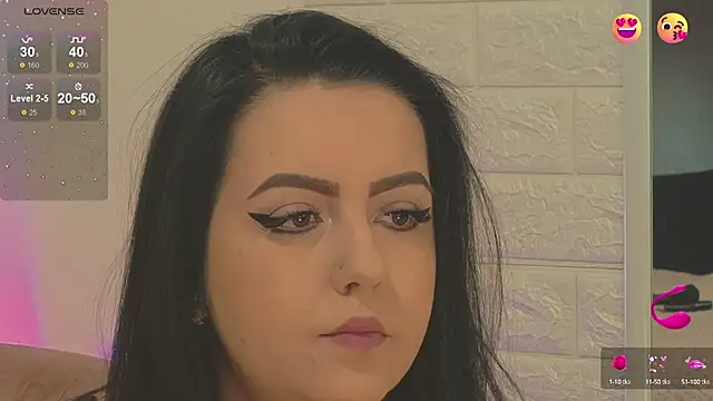 Snapshot of Ariel__Blossom chatting on March 4, 2025, 6:26 am Ariel Blossom online show from March 4, 2025, 6:26 am