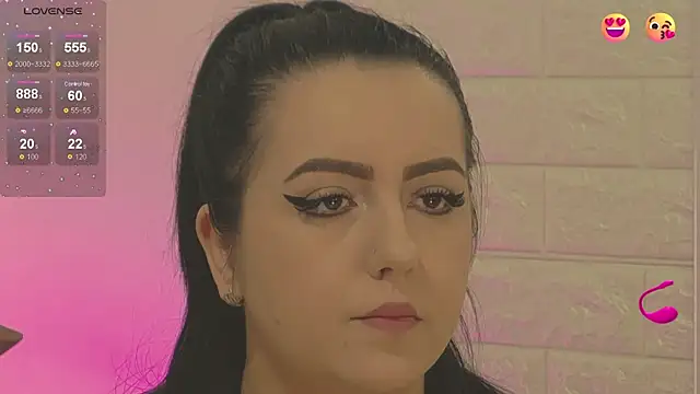 Snapshot of Ariel__Blossom chatting on March 5, 2025, 6:44 am Ariel Blossom online show from March 5, 2025, 6:44 am