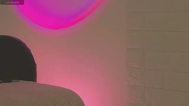 Snapshot of Ariel__Blossom chatting on March 12, 2025, 7:02 am Ariel Blossom online show from March 12, 2025, 7:02 am