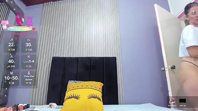 Snapshot of Cindy_milf chatting on January 16, 2026, 4:27 am Cindy milf online show from January 16, 2026, 4:27 am