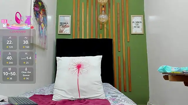 Snapshot of Cindy_milf chatting on March 12, 2026, 10:05 pm Cindy milf online show from March 12, 2026, 10:05 pm