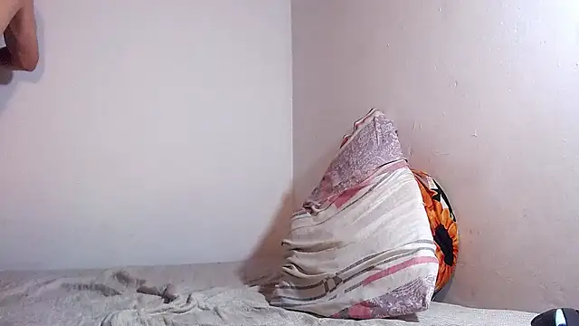 lax777  online show from April 16, 2026, 4:57 am