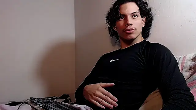 lax777  online show from April 21, 2026, 5:47 am