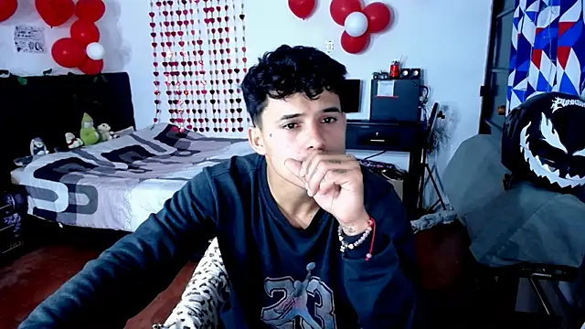 freddy romas online show from April 27, 2026, 12:03 pm