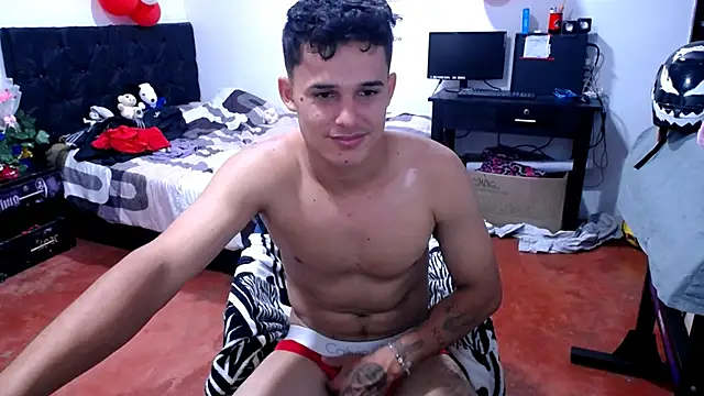 Snapshot of freddy_romas chatting on May 16, 2026, 12:51 am freddy romas online show from May 16, 2026, 12:51 am
