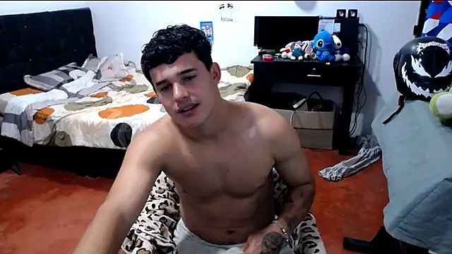 Snapshot of freddy_romas chatting on June 14, 2026, 5:04 pm freddy romas online show from June 14, 2026, 5:04 pm