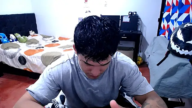 Snapshot of freddy_romas chatting on June 26, 2026, 11:31 pm freddy romas online show from June 26, 2026, 11:31 pm
