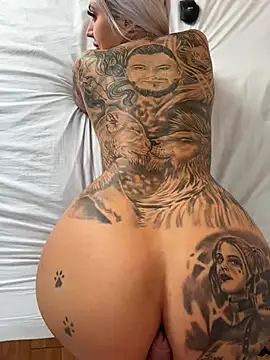 Snapshot of Evafiregirl chatting on January 17, 2025, 1:46 pm Evafiregirl online show from January 17, 2025, 1:46 pm