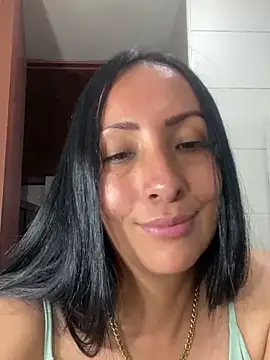 yaralyminjo2 online show from January 11, 2025, 12:33 am