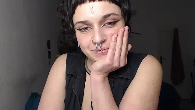 kinkyspirali online show from December 13, 2024, 10:23 pm