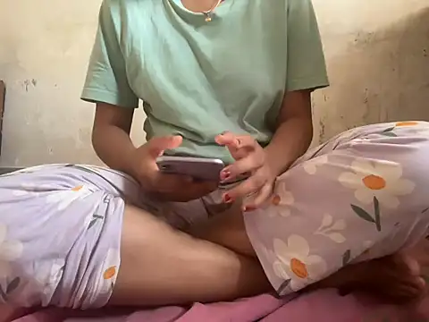 Snapshot of Pie066_ chatting on September 24, 2025, 1:53 am Pie066 online show from September 24, 2025, 1:53 am