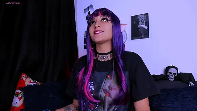 amaracooper  online show from January 12, 2025, 1:32 am