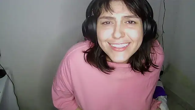 Snapshot of soysara15 chatting on June 14, 2026, 2:24 am soysara15 online show from June 14, 2026, 2:24 am