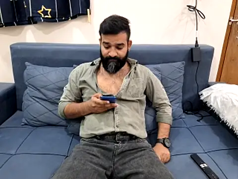 Snapshot of Fun_Guuy chatting on November 13, 2025, 8:35 am Fun Guuy online show from November 13, 2025, 8:35 am