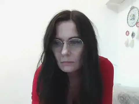 Snapshot of ButterflyJill chatting on December 31, 2024, 9:10 am ButterflyJill online show from December 31, 2024, 9:10 am