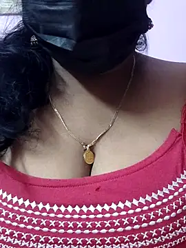 mallu-sumi online show from March 12, 2026, 5:52 pm