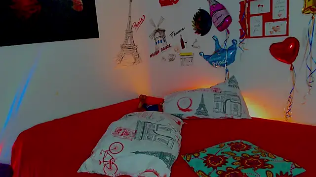 Snapshot of amii777 chatting on January 16, 2025, 8:33 am amii777 online show from January 16, 2025, 8:33 am