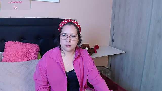 Snapshot of May_Carlier chatting on September 25, 2025, 11:30 pm May Carlier online show from September 25, 2025, 11:30 pm