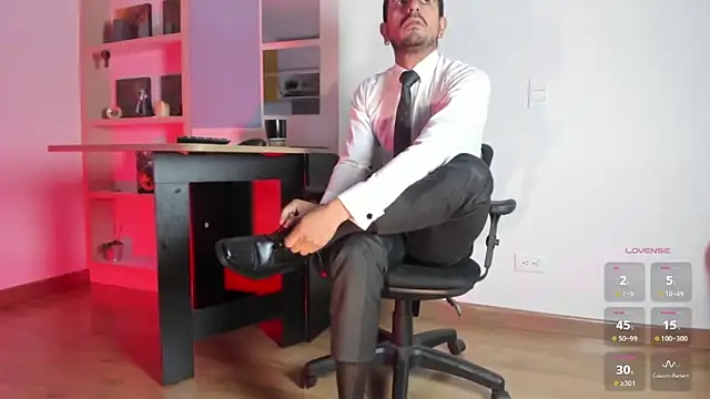 Snapshot of pablo-rincon95 chatting on November 27, 2025, 12:18 pm pablo-rincon95 online show from November 27, 2025, 12:18 pm