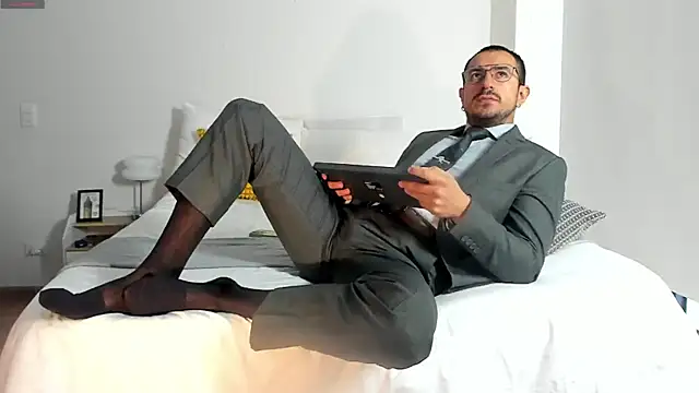 Snapshot of pablo-rincon95 chatting on July 10, 2026, 1:03 pm pablo-rincon95 online show from July 10, 2026, 1:03 pm