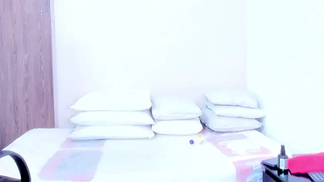 Snapshot of Krystal_cambell1 chatting on February 7, 2025, 3:01 am Krystal cambell1 online show from February 7, 2025, 3:01 am