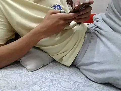 Snapshot of wknows2 chatting on December 2, 2025, 1:50 pm wknows2 online show from December 2, 2025, 1:50 pm